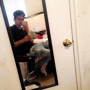 Meet your Posher, Jonathan